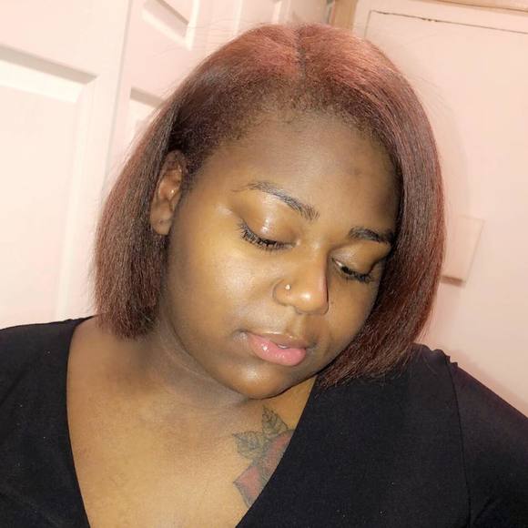 Meet your Posher, Erica - Picture 1 of 1